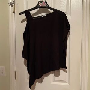 Jules & Leopold Black asymmetrical top